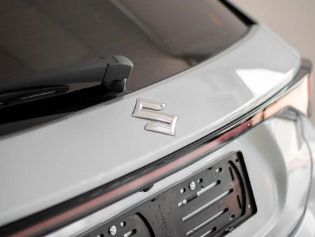 2026-Suzuki-Fronx-15-GL_10