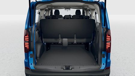 2026-Volkswagen-Transporter-Crew-Bus-20TDI-Lwb-Auto-4Mot-125kw-8-Seat_5