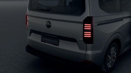 2026-Volkswagen-Transporter-Crew-Bus-20TDI-Auto-4M-125kW-5-Seat_6