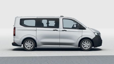 2026-Volkswagen-Transporter-Crew-Bus-20TDI-Auto-4M-125kW-5-Seat_7