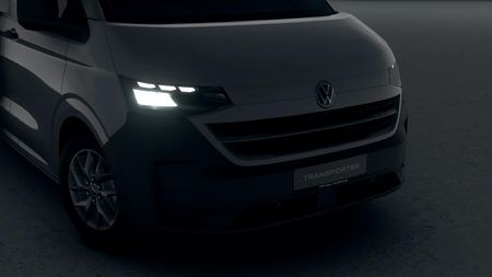 2026-Volkswagen-Transporter-Crew-Bus-20TDI-Auto-4M-125kW-5-Seat_9
