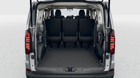 2026-Volkswagen-Transporter-Crew-Bus-20TDI-Auto-4M-125kW-5-Seat_5