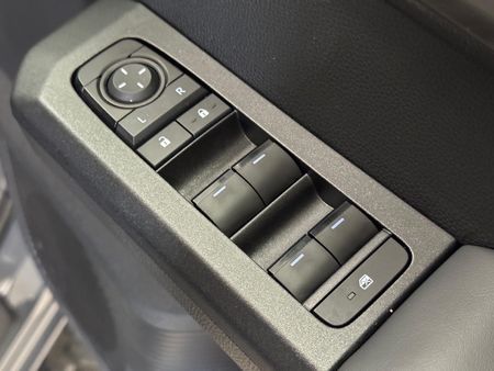 2026-Toyota-Hilux-28-GD-6-Raider-4x4-Auto-Double-Cab_19