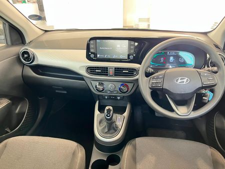 2026-Hyundai-Exter-12-Premium-Auto_6