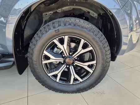 2026-Isuzu-D-Max-19-DDI-HR-X-Rider-Double-Cab_9