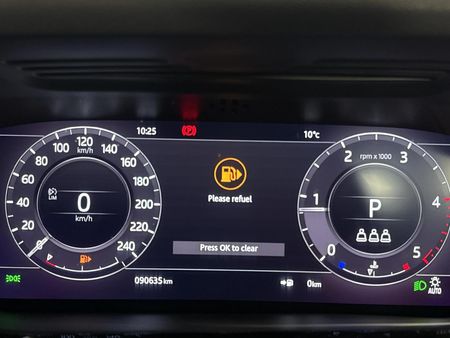 2019-Land-Rover-Range-Rover-Evoque-20-D-SE-132kW-D180_2