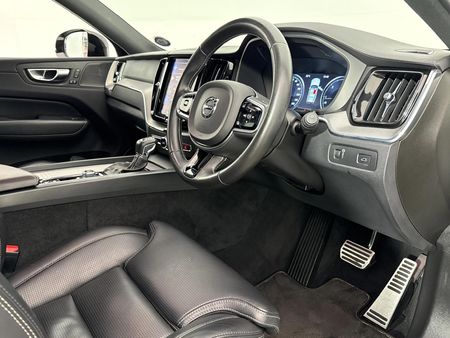 2021-Volvo-XC60-D4-Momentum-Auto-AWD_10
