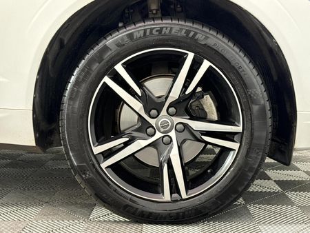 2021-Volvo-XC60-D4-Momentum-Auto-AWD_4