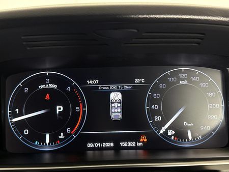2014-Land-Rover-Range-Rover-Sport-30-SDV6-HSE_2