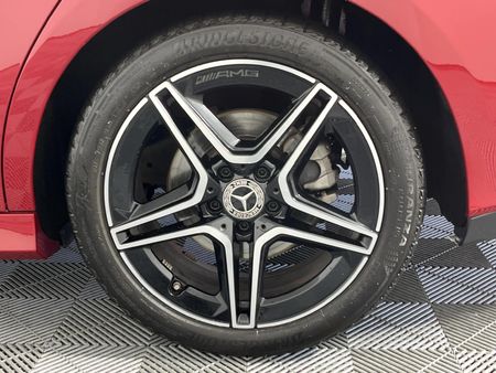 2023-Mercedes-Benz-CLA-200-Progressive_18