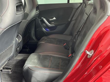 2023-Mercedes-Benz-CLA-200-Progressive_8