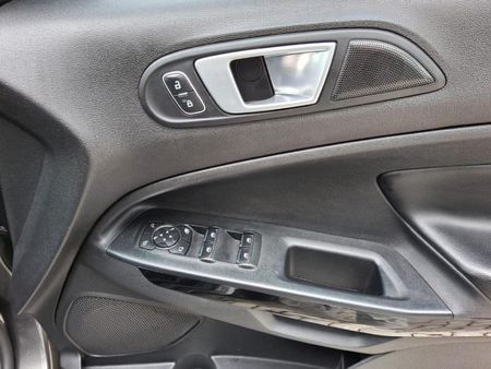 2021-Ford-EcoSport-10-EcoBoost-Titanium_11