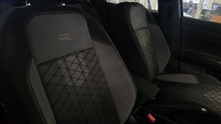 2026-Volkswagen-Polo-10-TSI-R-Line-Auto_13