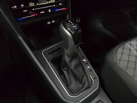 2022-Volkswagen-Polo-10-TSI-R-Line-Auto_18