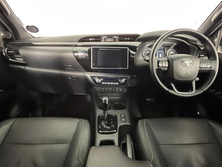 2019-Toyota-Hilux-28-GD-6-Raised-Body-Auto-Raider-Double-Cab_1