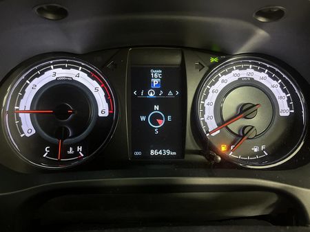 2019-Toyota-Hilux-28-GD-6-Raised-Body-Auto-Raider-Double-Cab_2