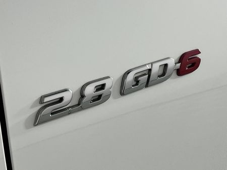 2019-Toyota-Hilux-28-GD-6-Raised-Body-Auto-Raider-Double-Cab_8