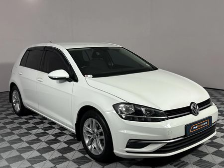 2018-Volkswagen-Golf-VII-10-TSI-Comfortline_16