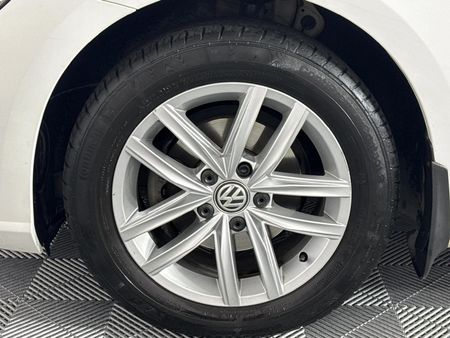 2018-Volkswagen-Golf-VII-10-TSI-Comfortline_4