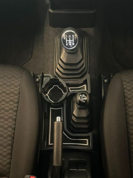 2023-Suzuki-Jimny-15-GLX_17