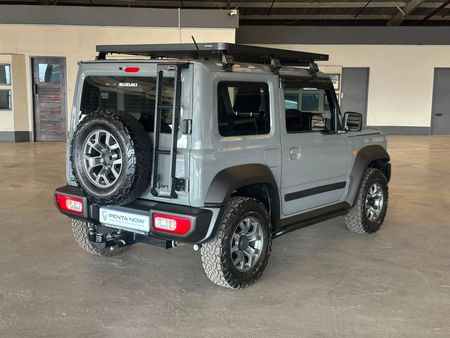2023-Suzuki-Jimny-15-GLX_2