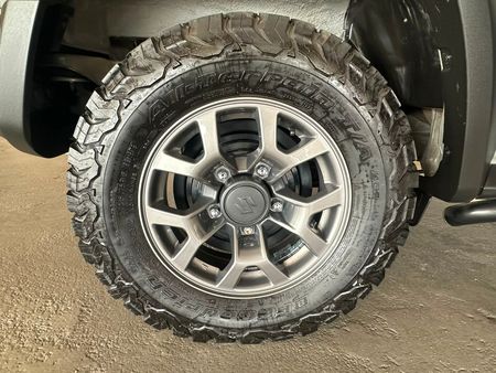 2023-Suzuki-Jimny-15-GLX_8