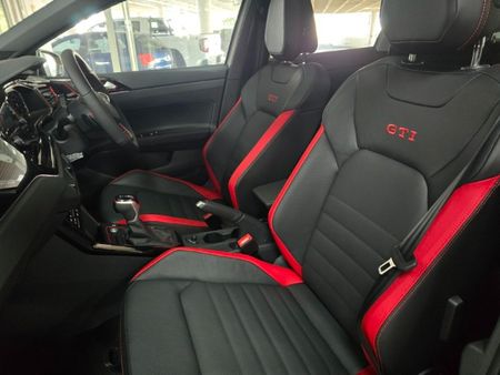 2026-Volkswagen-Polo-20-GTI-Auto-147kW_14