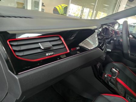 2026-Volkswagen-Polo-20-GTI-Auto-147kW_16