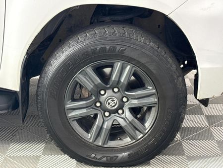 2023-Toyota-Hilux-24-GD-6-Raider-4x4-Auto-Double-Cab_4