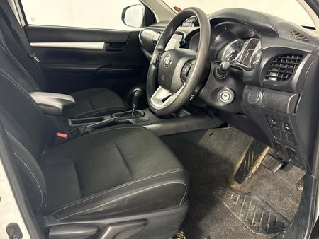 2023-Toyota-Hilux-24-GD-6-Raider-4x4-Auto-Double-Cab_6