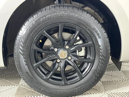 2024-Suzuki-Swift-12-GL-Auto_4