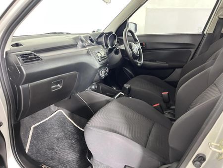 2024-Suzuki-Swift-12-GL-Auto_7