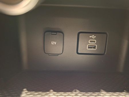 2026-Volkswagen-Amarok-20-TDI-125kW-Life-Auto-Double-Cab_24
