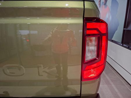 2026-Volkswagen-Amarok-20-TDI-125kW-Life-Auto-Double-Cab_5