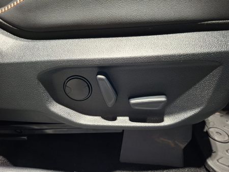 2026-Volkswagen-Amarok-30-TDI-V6-184kW-4Motion-Panamericana-Auto-Double_18