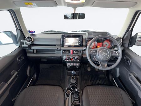 2023-Suzuki-Jimny-15-GLX_17