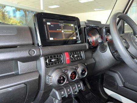 2023-Suzuki-Jimny-15-GLX_19