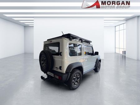 2023-Suzuki-Jimny-15-GLX_6
