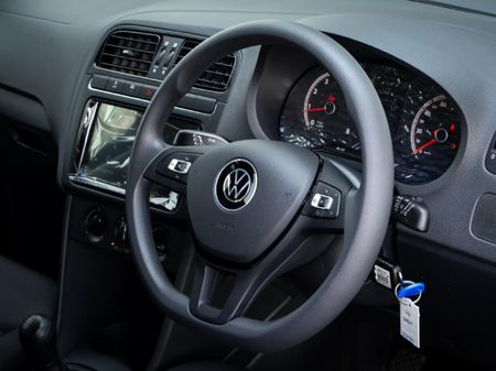 2026-Volkswagen-Polo-Vivo-14_9