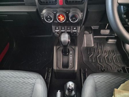 2025-Suzuki-Jimny-15-GLX-AllGrip-5-Door-Auto_14