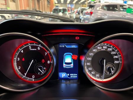 2025-Suzuki-Swift-14T-Sport-Auto_10