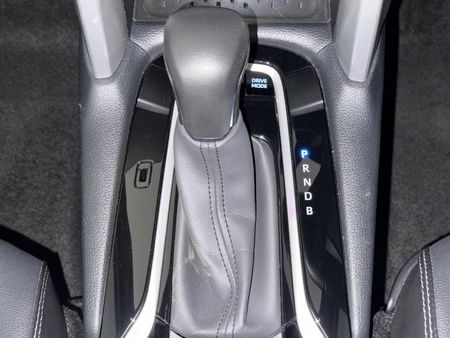 2023-Toyota-Corolla-Cross-18-XR-Hybrid_10
