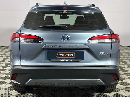 2023-Toyota-Corolla-Cross-18-XR-Hybrid_17