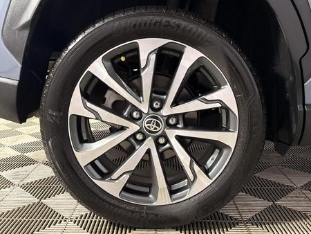 2023-Toyota-Corolla-Cross-18-XR-Hybrid_7