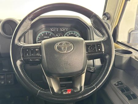 2024-Toyota-Land-Cruiser-79-28-GD-6-Auto-Double-Cab_12