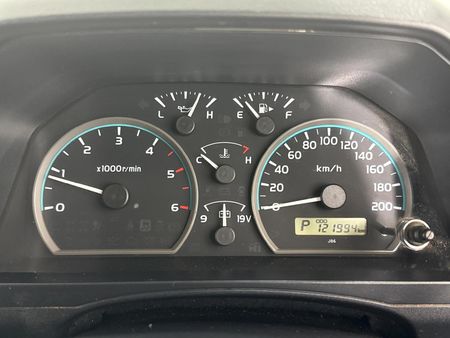 2024-Toyota-Land-Cruiser-79-28-GD-6-Auto-Double-Cab_2