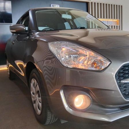 2023-Suzuki-Swift-12-GL_17
