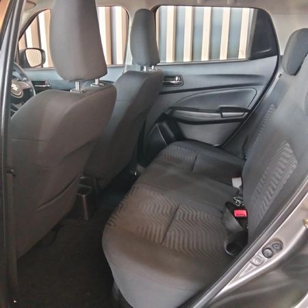 2023-Suzuki-Swift-12-GL_6