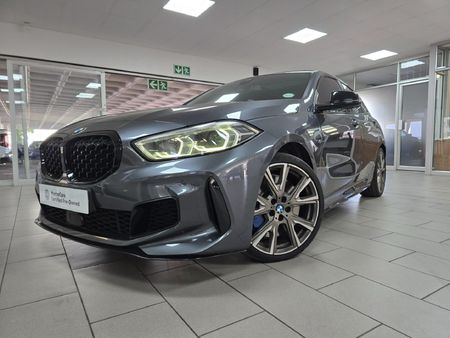 2021-BMW-1-Series-M135i-xDrive_1