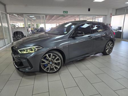 2021-BMW-1-Series-M135i-xDrive_2